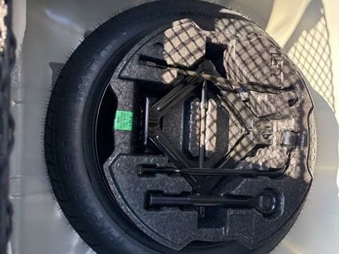 Certified 2025 Hyundai Elantra Sport image 30