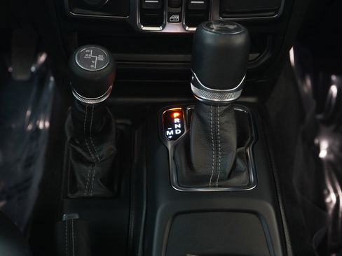 Used 2024 Jeep Wrangler High Altitude image 19