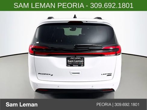 New 2026 Chrysler Pacifica Limited w/ S Appearance Package AWD/4WD image 6