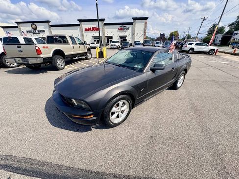 Used 2007 Ford Mustang GT Premium RWD image 28
