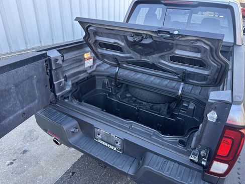 Used 2023 Honda Ridgeline RTL image 13