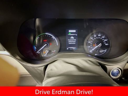 Certified 2021 Toyota Sienna XLE FWD image 17