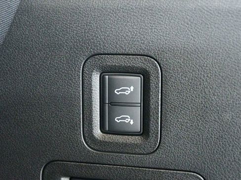 Used 2025 INFINITI QX80 Sensory image 88