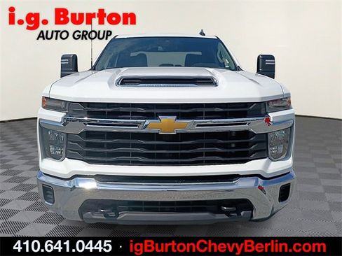 Certified 2024 Chevrolet Silverado 2500 LT image 2