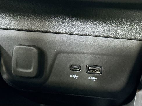 Used 2024 Chevrolet TrailBlazer LS w/ LS Convenience Package image 30