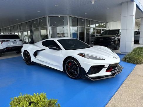 Used 2025 Chevrolet Corvette Stingray Preferred Cpe w/ 2LT RWD image 6