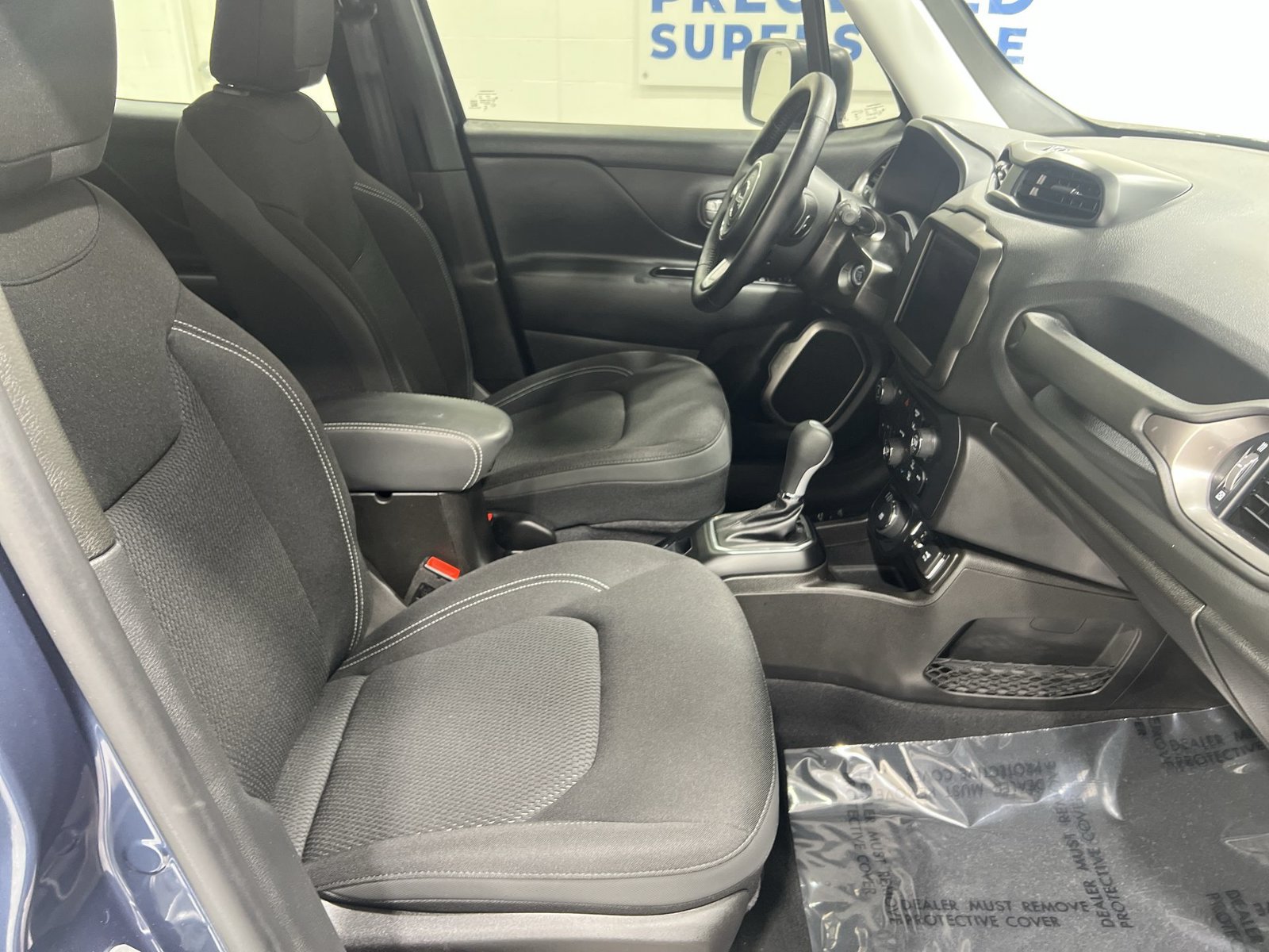 Used 2023 Jeep Renegade Latitude w/ Premium Group AWD/4WD image 24