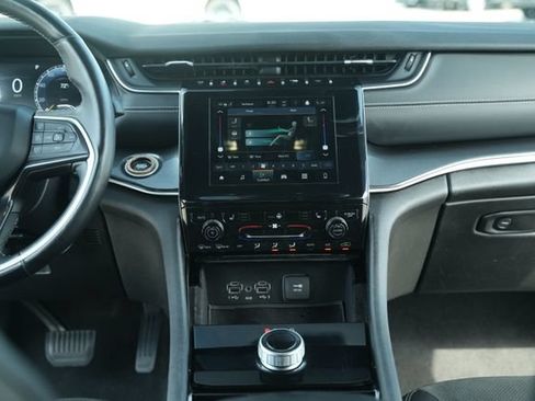 Used 2021 Jeep Grand Cherokee L Laredo AWD/4WD image 32
