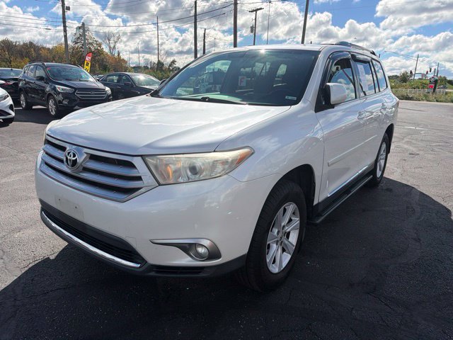 Used 2012 Toyota Highlander FWD w/ Tech Pkg image 3