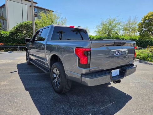 Used 2025 Ford F150 Lightning Flash image 7