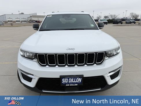 New 2025 Jeep Grand Cherokee Limited image 3