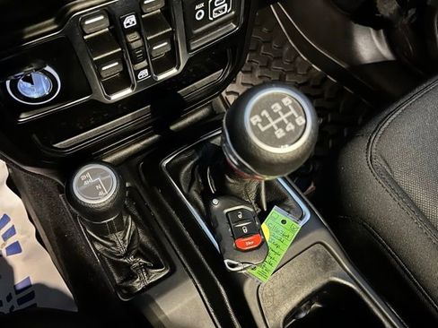 Used 2021 Jeep Wrangler Unlimited Willys image 38