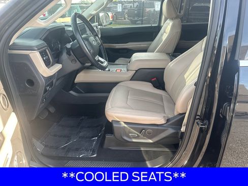 Certified 2024 Ford Expedition Limited RWD image 9