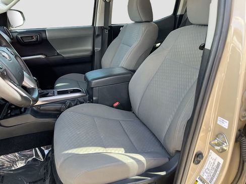 Used 2020 Toyota Tacoma SR5 w/ Technology Package image 20