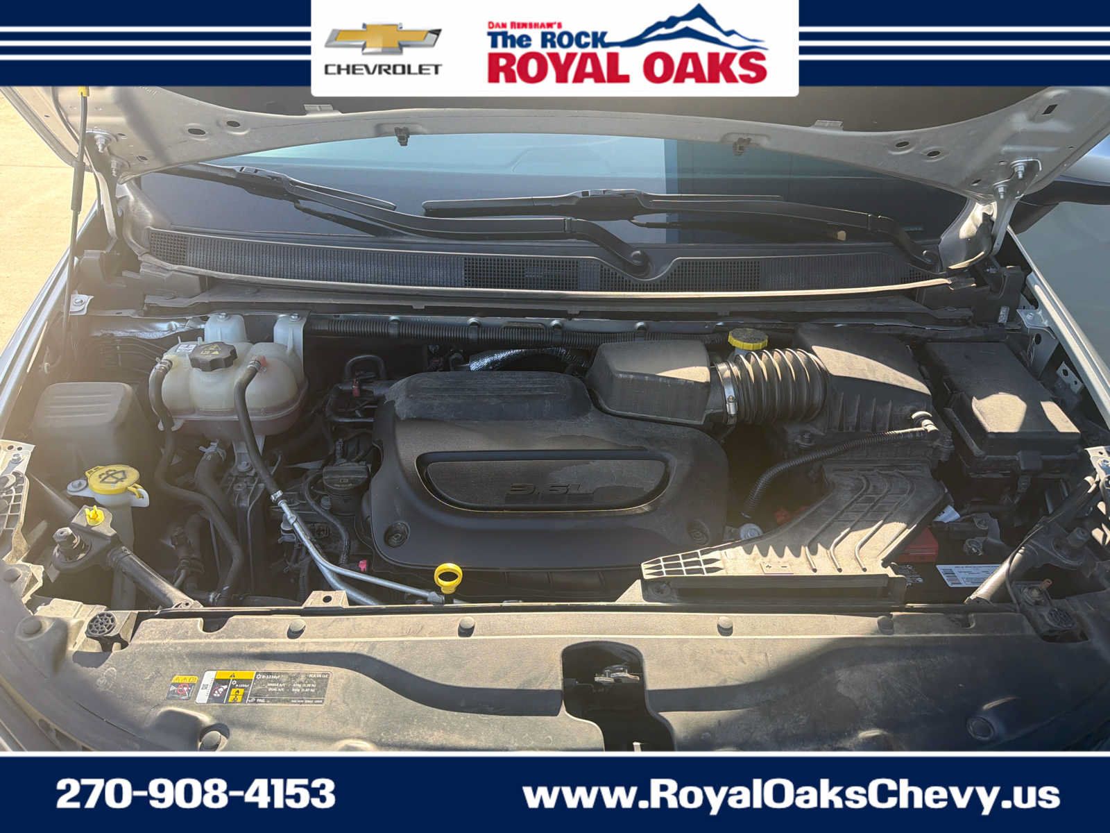 Used 2023 Chrysler Voyager LX FWD image 12