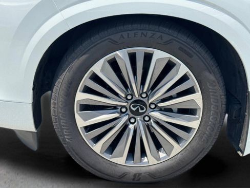 Used 2025 INFINITI QX80 Sensory w/ Exterior Package AWD/4WD image 9