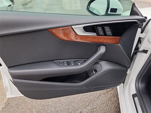 Used 2022 Audi A5 2.0T Premium w/ Convenience Package image 10