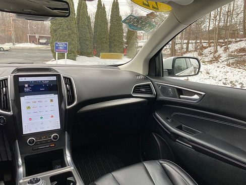 Used 2022 Ford Edge Titanium w/ Cargo Accessory Package image 21