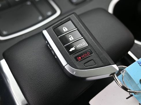 Used 2022 Acura MDX SH-AWD w/ Technology Package image 30