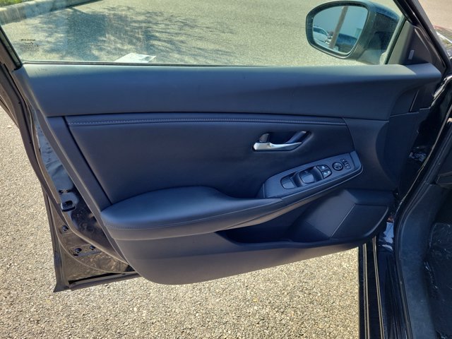 Used 2021 Nissan Sentra S FWD image 13