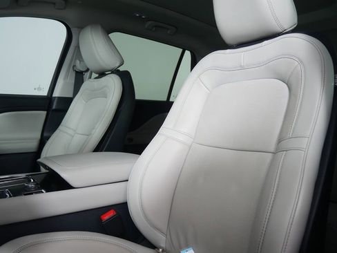 Used 2025 Lincoln Aviator Reserve w/ Jet Appearance Package RWD image 10