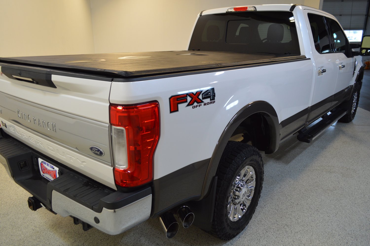 Used 2017 Ford F250 King Ranch w/ Chrome Package AWD/4WD image 3