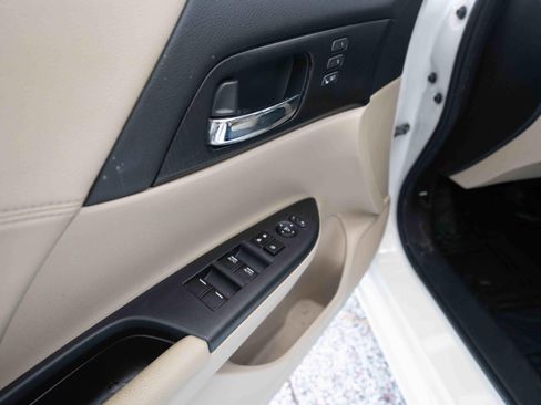Used 2013 Honda Accord EX-L image 7