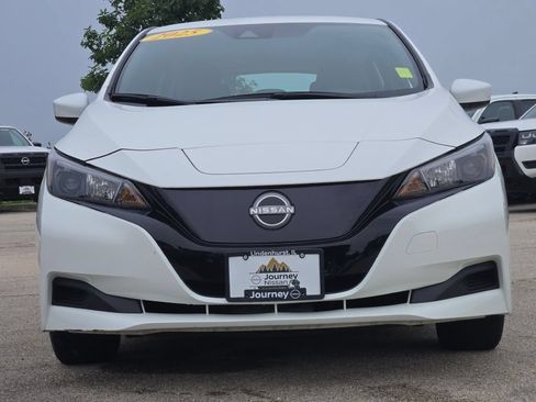 Used 2025 Nissan Leaf S FWD image 3