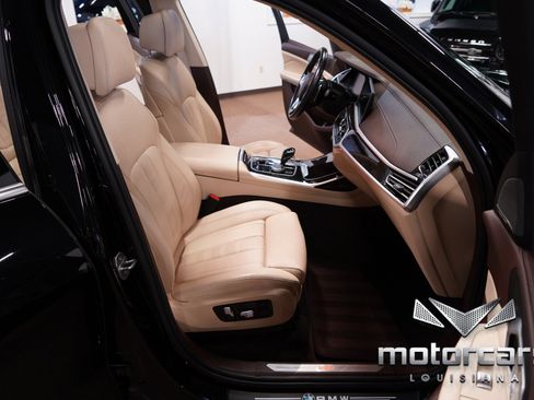 Used 2019 BMW X7 xDrive40i w/ Premium Package AWD/4WD image 28