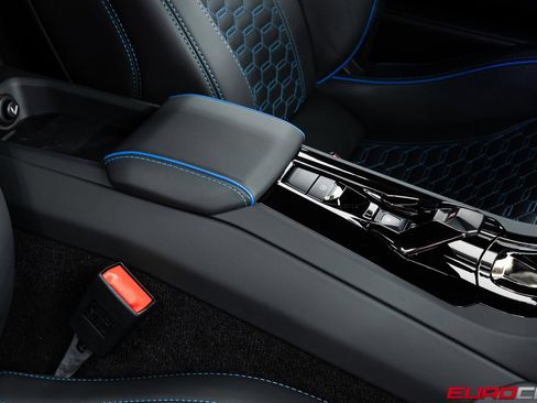 Used 2023 Lamborghini Huracan EVO image 30