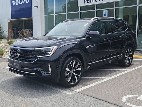 Certified 2024 Volkswagen Atlas SEL Premium R-Line AWD/4WD image 30