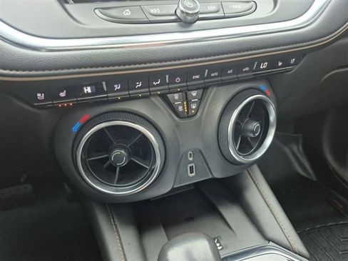 Certified 2022 Chevrolet Blazer Premier w/ Enhanced Convenience Package image 34