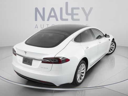 Used 2020 Tesla Model S Long Range AWD/4WD image 8