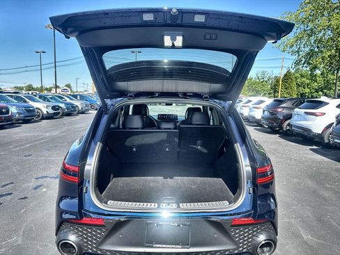 Used 2023 Genesis GV70 3.5T Sport w/ Sport Prestige Package AWD/4WD image 24
