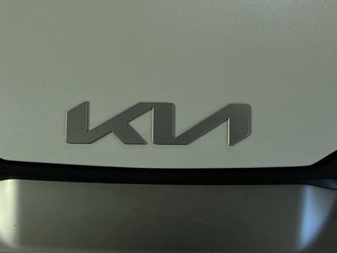 Used 2023 Kia Sportage LX AWD/4WD image 20