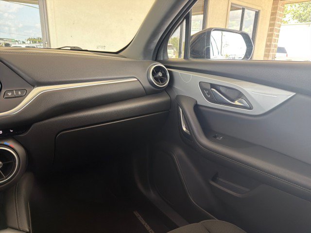 Used 2020 Chevrolet Blazer LT FWD image 21