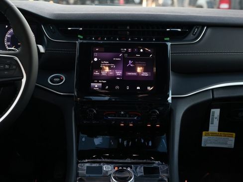 New 2026 Jeep Grand Cherokee Laredo RWD image 24