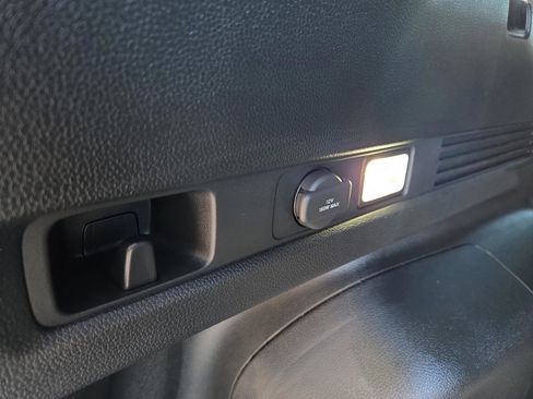 Used 2025 Honda CR-V Sport image 34