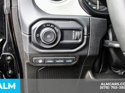 Used 2025 Jeep Wrangler Unlimited Sahara w/ Safety Group image 30