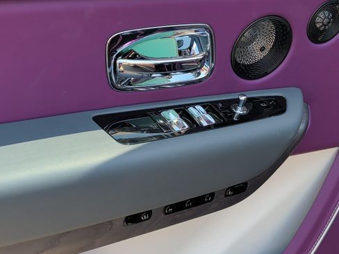 Used 2025 Rolls-Royce Cullinan AWD/4WD image 14