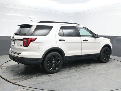 Used 2019 Ford Explorer Sport w/ Equipment Group 401A AWD/4WD image 7