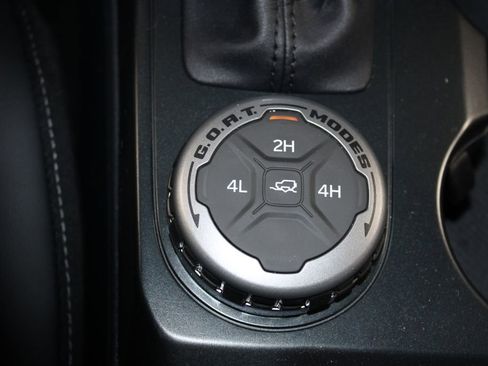 New 2025 Ford Bronco Outer Banks image 38