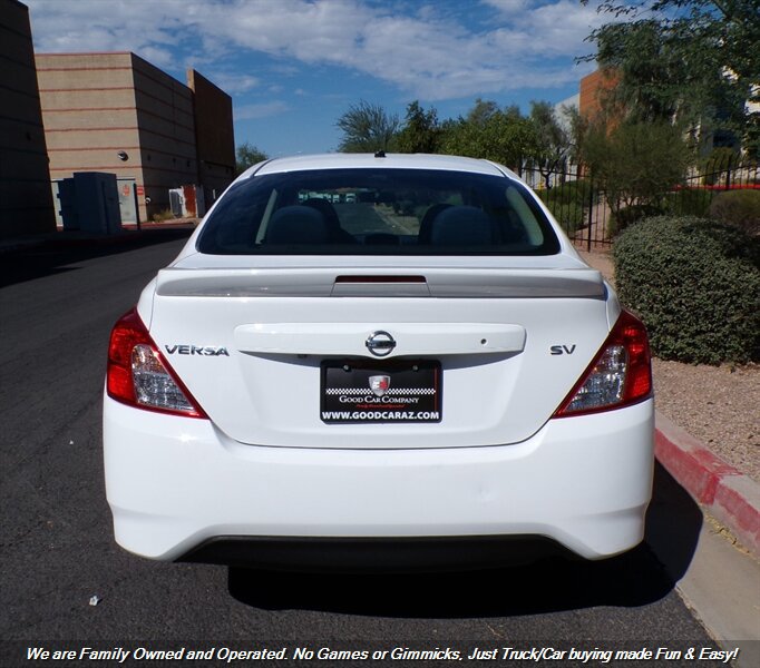 Used 2019 Nissan Versa SV FWD image 4