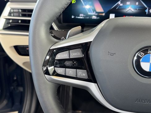 Certified 2025 BMW 330i Sedan w/ Convenience Package image 21