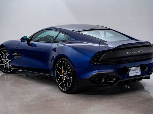 New 2025 Aston Martin Vanquish image 9