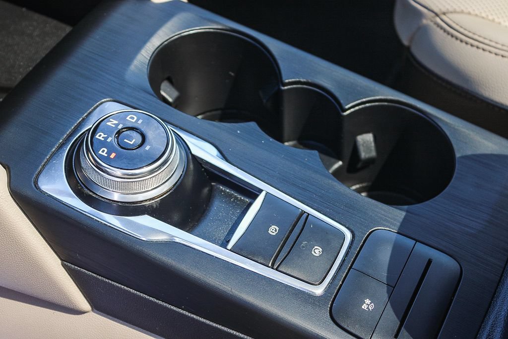 Used 2020 Ford Escape SE Sport FWD image 23