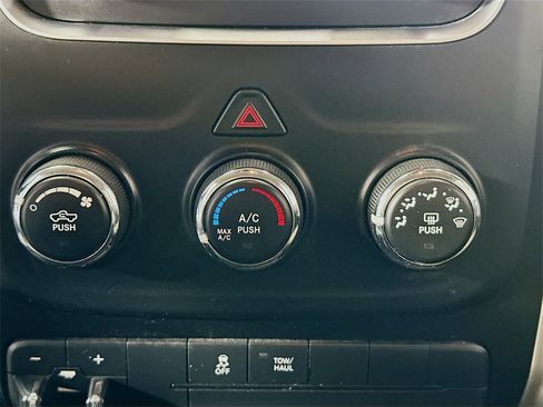 Used 2017 RAM 2500 SLT image 15