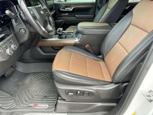 Certified 2024 Chevrolet Silverado 1500 High Country w/ Technology Package AWD/4WD image 15