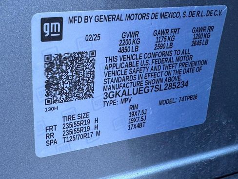 Used 2025 GMC Terrain Elevation w/ Black Edition image 17