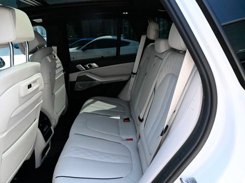Used 2022 BMW X5 M50i w/ Executive Package AWD/4WD image 38